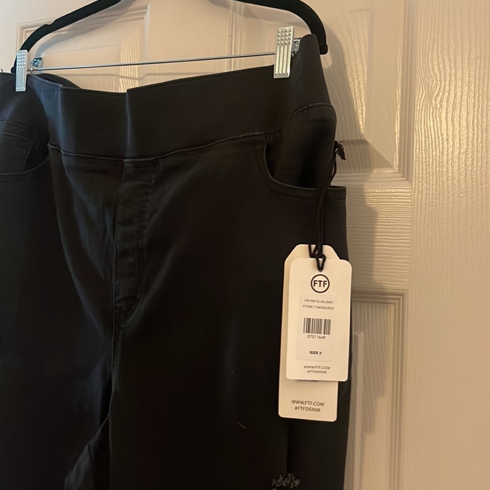 Fashion to Figure Black Distressed Jegging